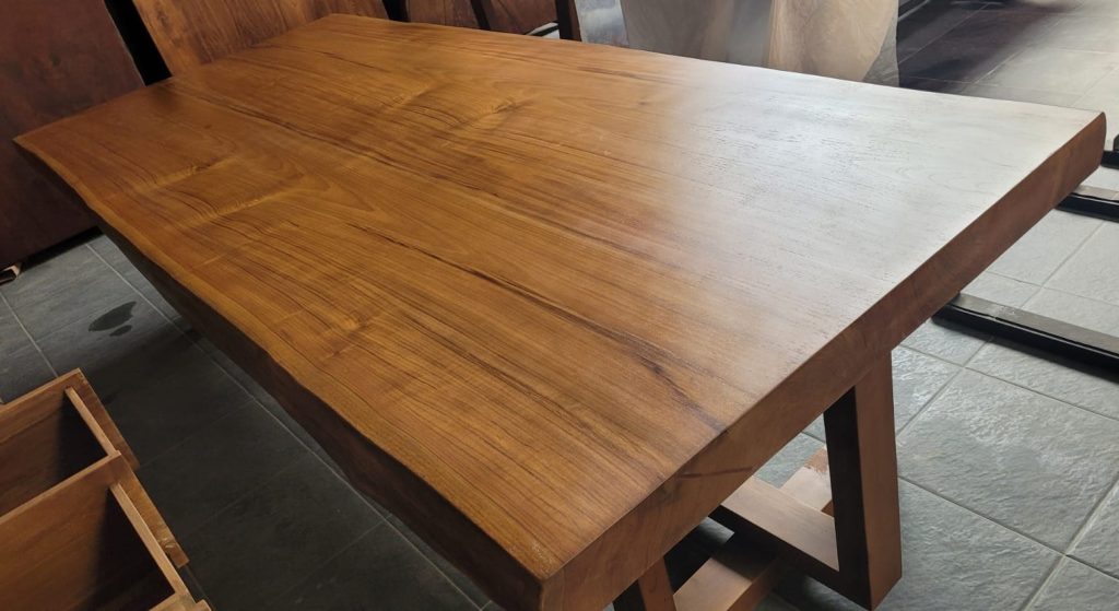 meja kayu jati